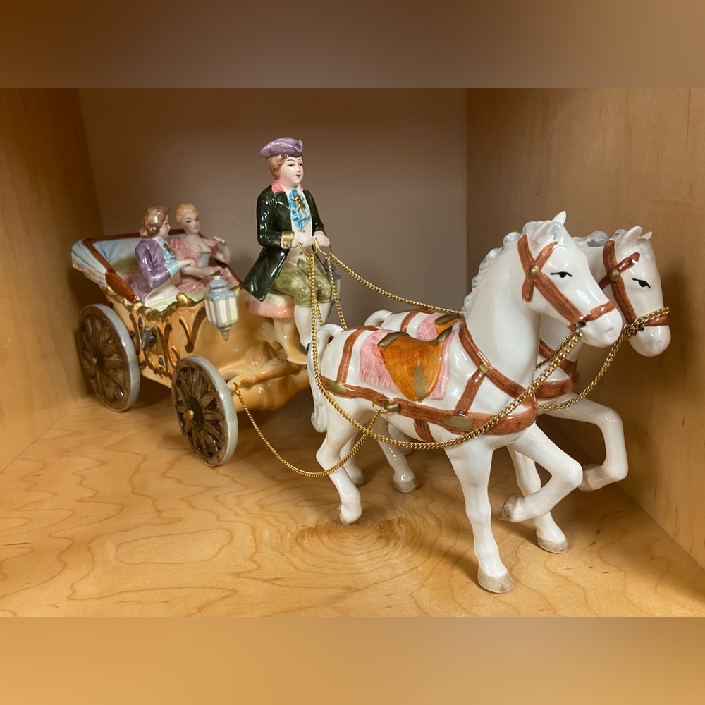 VINTAGE MADE IN JAPAN PORCELAIN HORSE CARRIAGE 19” INCHES LONG